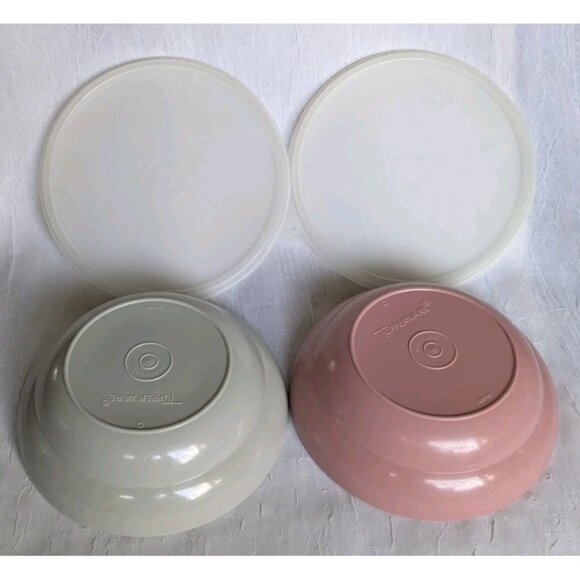 2 Tupperware Cereal Bowls with Lids Storage Containers Pink Blue Vtg Retro Set - Picture 4 of 14